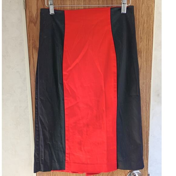 Worthington Colorblock Pencil Skirt Red Black Executive Chic Minimalist 10 - Picture 1 of 8